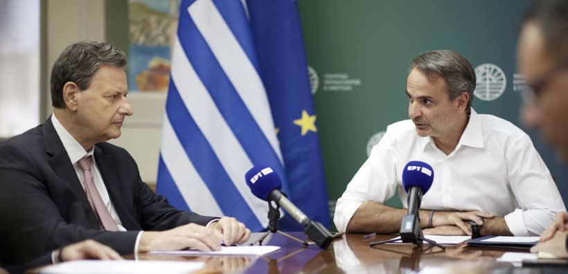 Επίσκεψη Μητσοτάκη στο ΥΠΕΝ: Έμφαση σε αποθήκευση και υπεράκτια αιολικά - Θα συνεχιστεί η στήριξη το αμέσως επόμενο διάστημα στο ρεύμα
