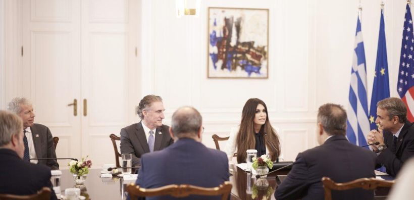 Συνάντηση Μητσοτάκη με τους υπουργούς των ΗΠΑ, Ντ. Μπέργκαμ και Κρ Ράιτ - Η Ελλάδα πύλη εισόδου του αμερικανικού LNG στην Ευρώπη