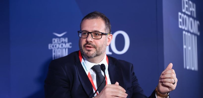 Τσάφος: Γιατί η Ευρώπη δεν κινδυνεύει πραγματικά από τα χαμηλά επίπεδα των αποθηκών φυσικού αερίου