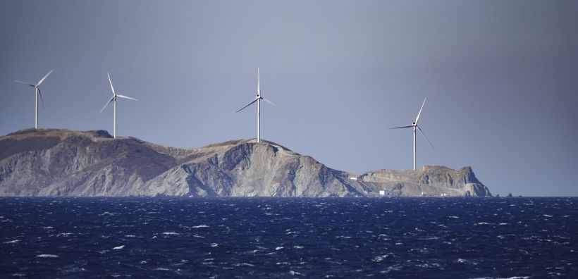 Κομισιόν: Παρουσίασε τη λίστα με τα 30 “ανανεώσιμα” νησιά έως το 2030 – Τα 6 ελληνικά που περιλαμβάνει
