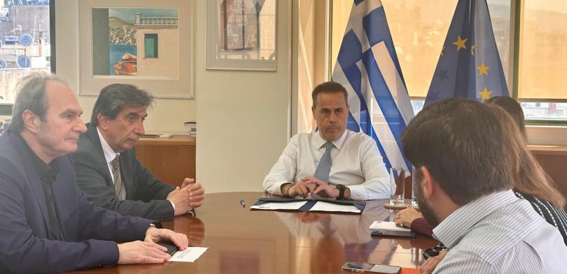 Παπασταύρου: Λαμβάνουμε συντονισμένα μέτρα, προκειμένου να διασφαλιστεί η σταθερότητα του συστήματος - Σύσκεψη στο ΥΠΕΝ για την ομαλή ηλεκτροδότηση ενόψει τριημέρου