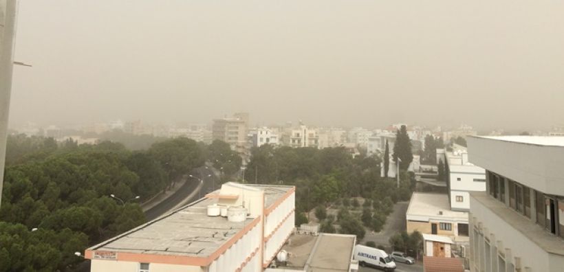 «Πνίγηκε» στη σκόνη η Κύπρος