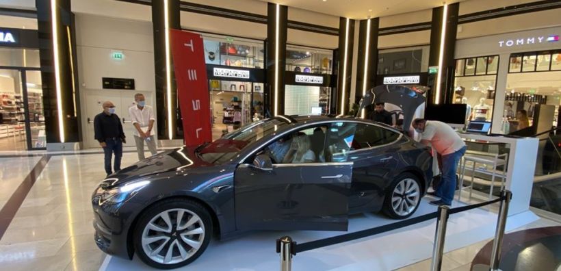 Tesla: Πρεμιέρα από σήμερα στην Ελλάδα με έκθεση στο Golden Hall - Σύντομα τα εγκαίνια pop up καταστήματος στην Αθήνα