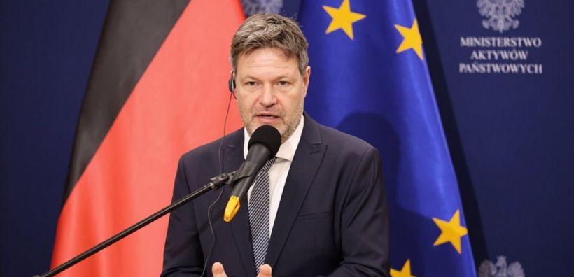 Χάμπεκ: Προτεραιότητα η μείωση των τελών μεταφοράς ενέργειας