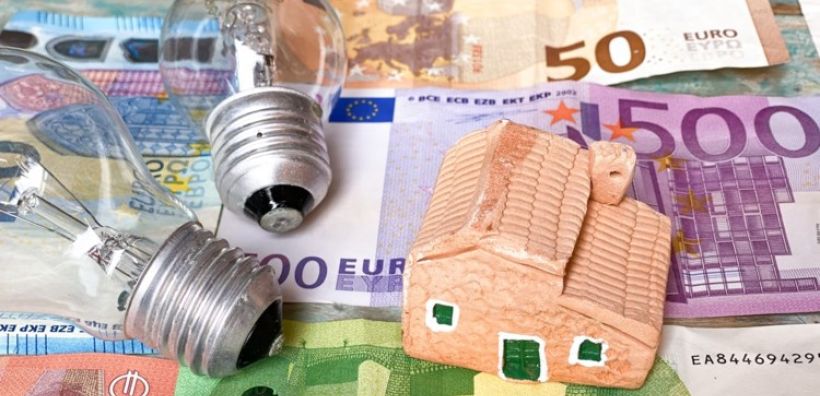 Νέα εργαλεία αναπτύσσει η ΡΑΕ στη λιανική ρεύματος – Τι προβλέπουν για την προστασία των καταναλωτών και την εποπτεία της αγοράς  