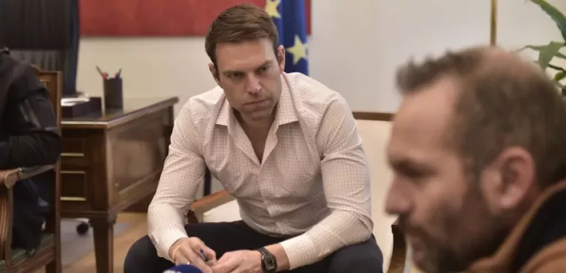 Κασσελάκης: Να ανοίξει άμεσα η ΛΑΡΚΟ - Η χώρα χρειάζεται τη βαριά βιομηχανία