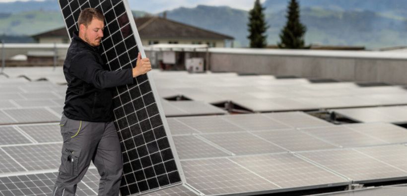 Ελβετία: Υποχώρησαν κατά 15% οι νέες εγκαταστάσεις φωτοβολταϊκών το 2025