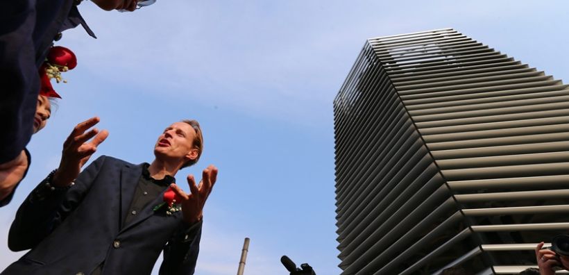 Καινοτόμος εγκατάσταση για καθαρισμό του νέφους στο Πεκίνο