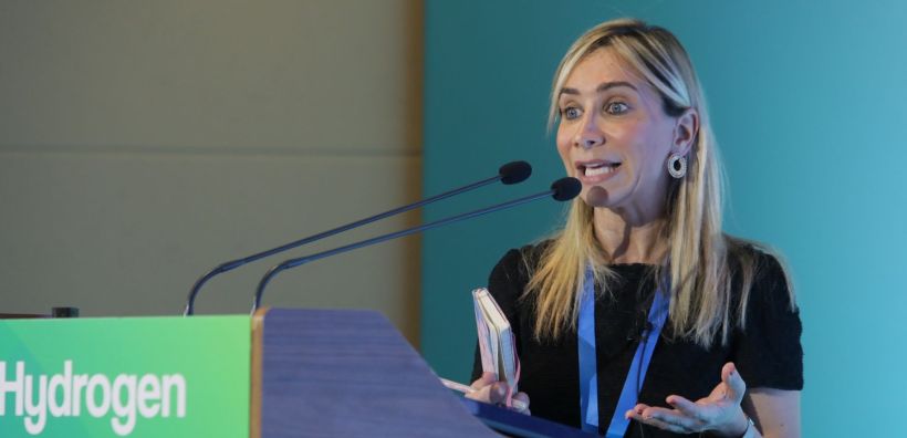 Τομαδάκη (EIB): Καθοριστική η ρύθμιση στην αγορά υδρογόνου για βιώσιμες επενδύσεις