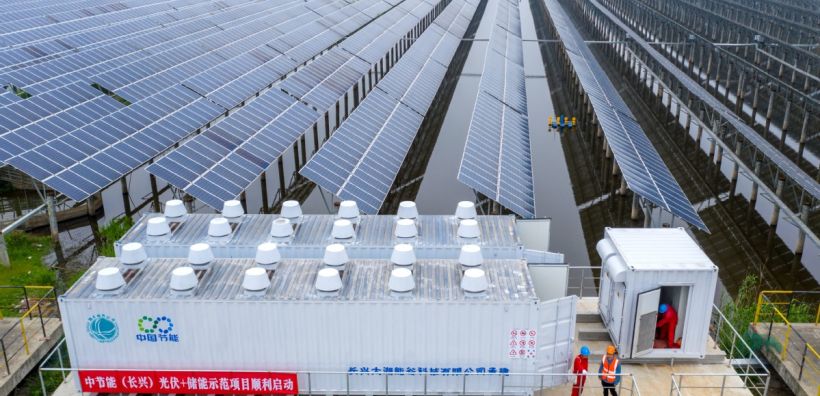 Πάνω από τα 100 GW έφτασαν οι μπαταρίες στην Κίνα