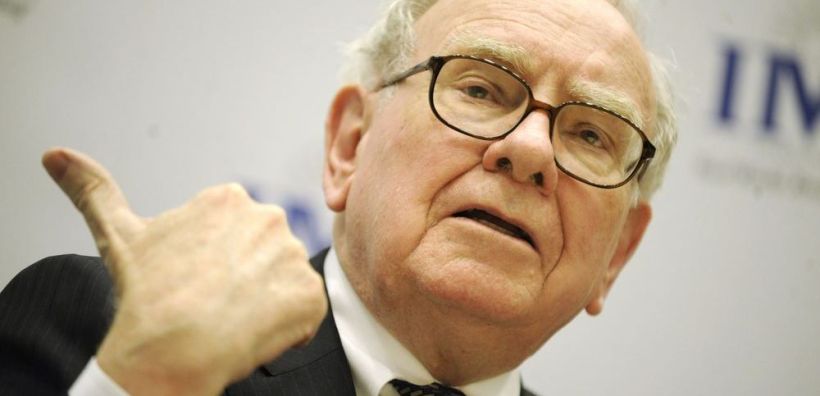 O Warren Buffett, στα 90 του, μόλις πραγματοποίησε στην ενέργεια το μεγαλύτερο deal του από το 2015
