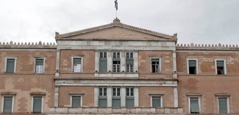 Ολοκληρώθηκε το έργο του ενεργειακου φωτισμού του Μεγάρου της Βουλής