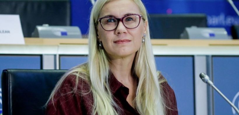 Σίμσον: Το σχέδιό μας για τις αποθήκες αερίου δεν είναι σαν τις υποχρεώσεις των μελών του ΙΕΑ στο πετρέλαιο