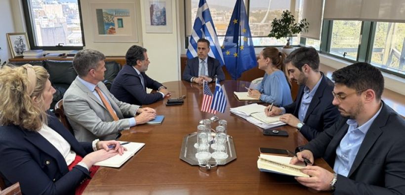 Ο κάθετος διαδρομος στο επίκεντρο της συνάντησης Σ. Παπασταύρου - Joshua Volz