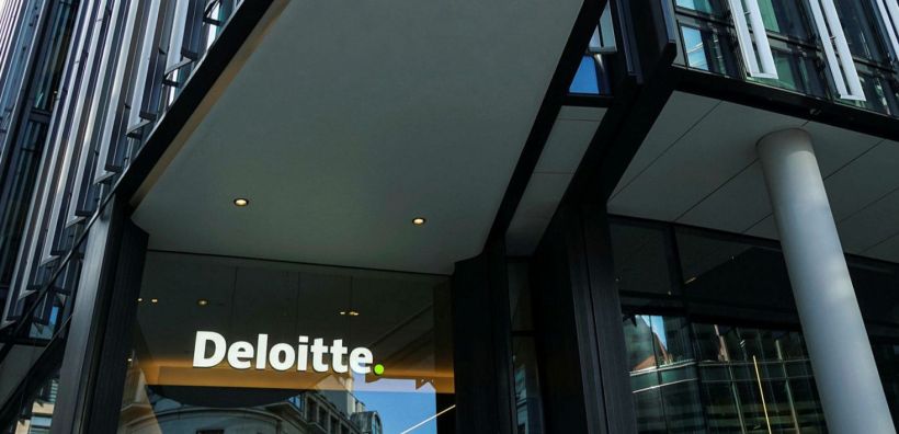 Deloitte: Οι συνέπειες της πράσινης μετάβασης των επιχειρήσεων στον πιστωτικό κίνδυνο