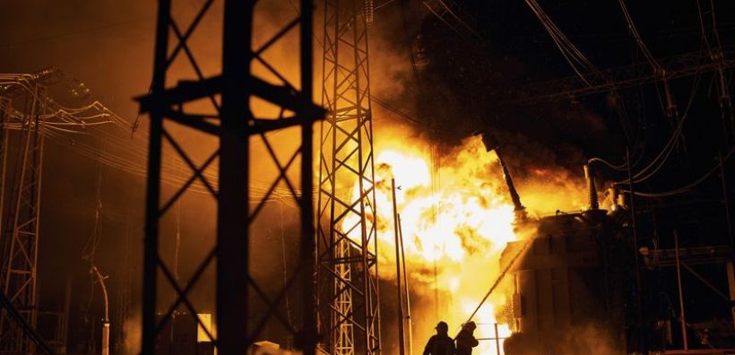 Ουκρανία: Οι ρωσικές δυνάμεις χτυπούν σταθμούς ηλεκτροπαραγωγής