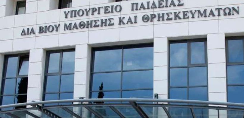 Με εκπροσώπους της ΔΕΗ και της ΕΥΔΑΠ συναντήθηκε ο Υφυπουργός Παιδείας για τα ΕΠΑΛ
