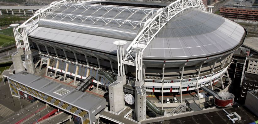 Nuon: Εγκατάσταση φ/β στην έδρα του Ajax