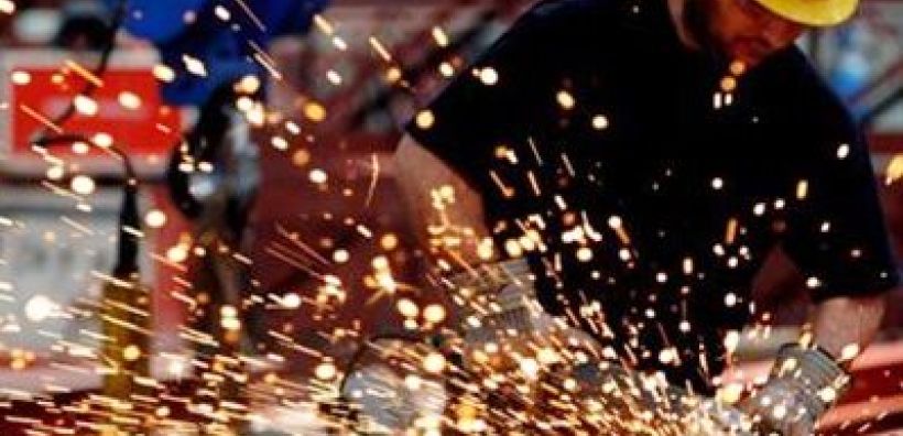 Γερμανία: Τα «πράσινα» τέλη επιβαρύνουν τα βιομηχανικά τιμολόγια ρεύματος