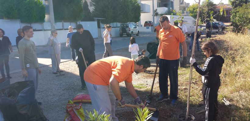 Δενδροφύτευση στο Μαρούσι από την "Μεσσαρίτης Ανανεώσιμες" 