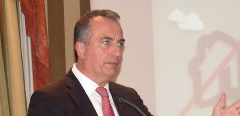 Καλαφάτης: «Τίτλους τέλους» ρίχνει ο νέος νόμος στα αυθαίρετα 