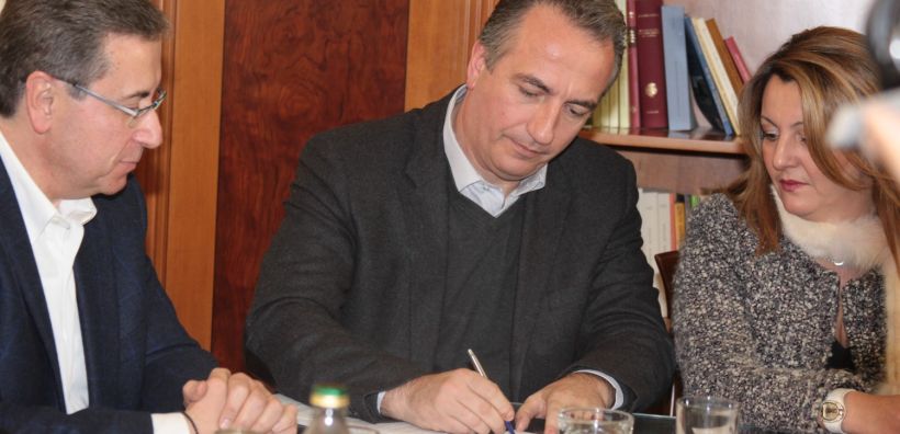 ΥΠΕΚΑ: Συμβάσεις 8,5 εκατ. για την περιβαλλοντική αναβάθμιση της Καστοριάς