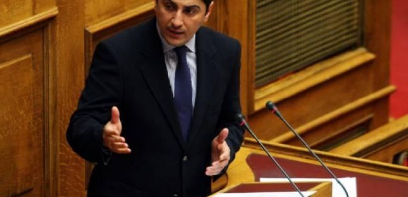 «Η αναστολή αδειοδότησης νέων φ/β αυξάνει τον αριθμό ανέργων στον κλάδο»