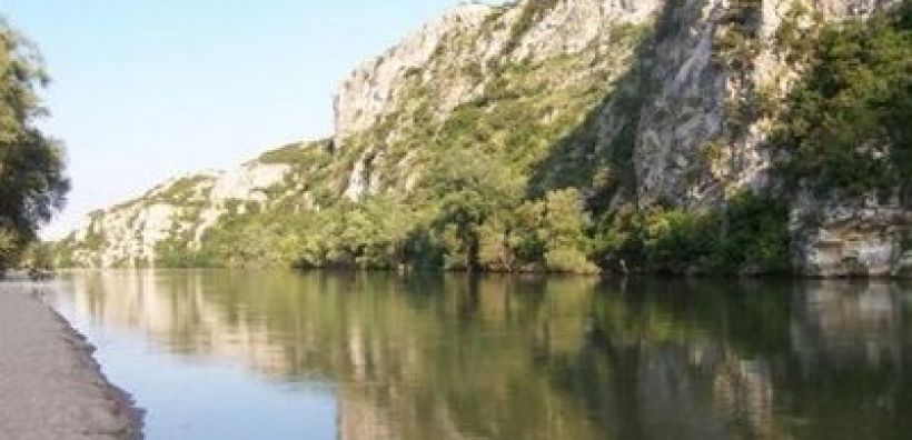 Σκουπίδια από τη Βουλγαρία ρυπαίνουν το Νέστο