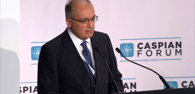 Πόρτα από Αζέρους στα «προαπαιτούμενα» Λαφαζάνη για τον αγωγό TAP