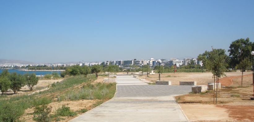ΥΠΕΚΑ: Ολοκληρώθηκε η ανάπλαση της παραλίας του Αγίου Κοσμά