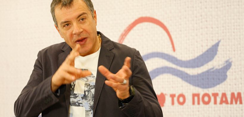 Ενημέρωση για τα ενεργειακά ζητά το "Ποτάμι" - Συνάντηση Θεοδωράκη με Μανιάτη