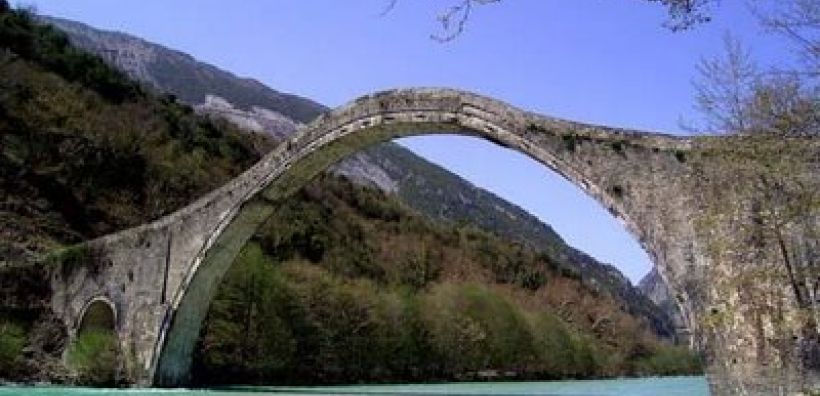 Σοβαρό περιστατικό διαρροής μαζούτ στον Άραχθο