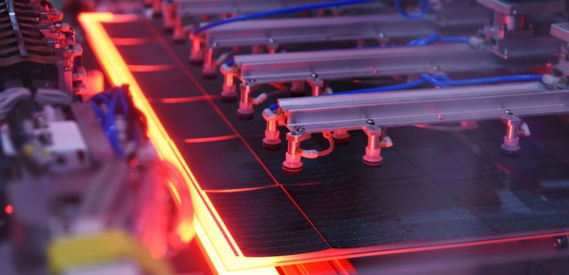 Η AIKO επιτυγχάνει 25% απόδοση μαζικής παραγωγής, εδραιώνοντας την ηγετική της θέση στα φωτοβολταϊκά υψηλής απόδοσης
