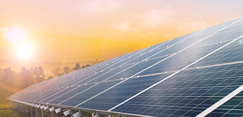 Ινδία: Mega πρότζεκτ από την Adani Green με 8 GW φωτοβολταϊκών σταθμών μέχρι το 2025