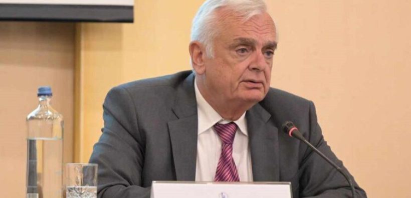 Αϊβαλιώτης: Χάνουμε ενέργεια λόγω των περιορισμών του νέου χωροταξικού στα αιολικά