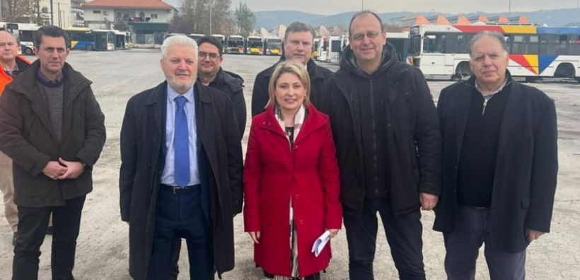 Το αμαξοστάσιο του ΟΑΣΘ για τους φορτιστές των ηλεκτρικών λεωφορείων, επισκέφτηκε η Υφυπουργός μεταφορών