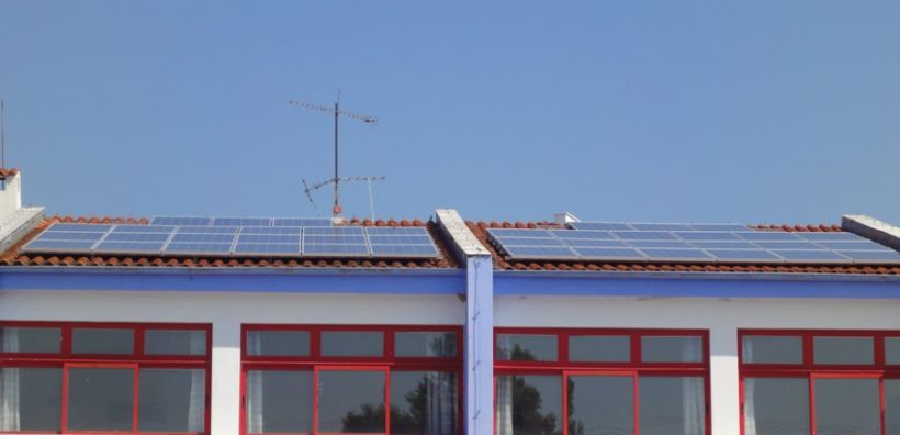 Στην εγκατάσταση φ/β σε 87 δημόσια σχολεία συμμετείχε η ALUMIL Solar