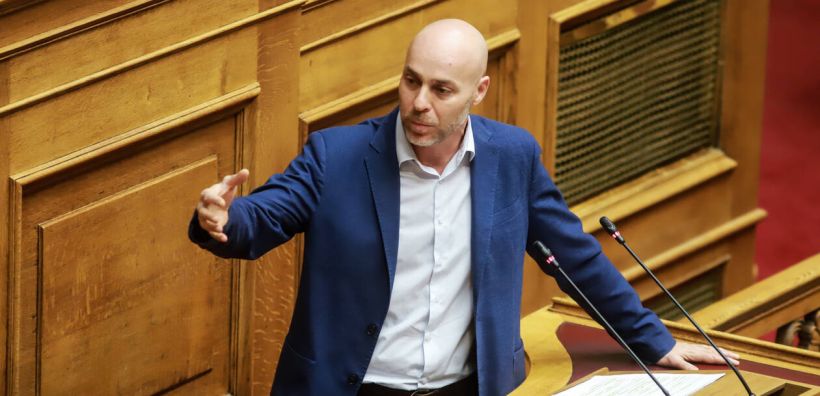 Αυτοψία Υφυπουργού ΠΕΝ, Γιώργου Αμυρά στο σημείο επίθεσης 2 σκύλων στη Ραπεντώσα Πεντέλης