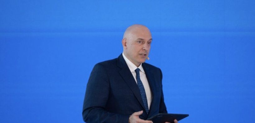 Ανδριοσόπουλος: Οι προτάσεις του HELLENiQ Energy Center για τα βαρέα οχήματα στις πόλεις