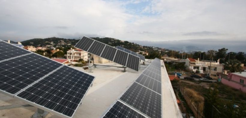 Οικιακό φωτοβολταϊκό με tracker από την Avelion