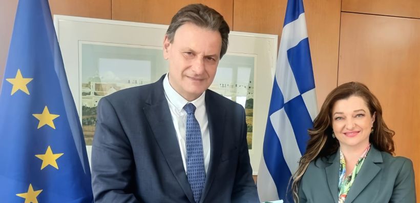 Συνάντηση Σκυλακάκη με την Πρόεδρο της Επιτροπής προστασίας περιβάλλοντος της Βουλής