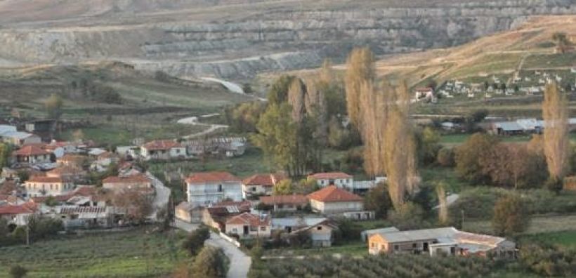 "Ναι" στην μετεγκατάσταση της Αχλάδας είπαν οι κάτοικοι με δημοψήφισμα