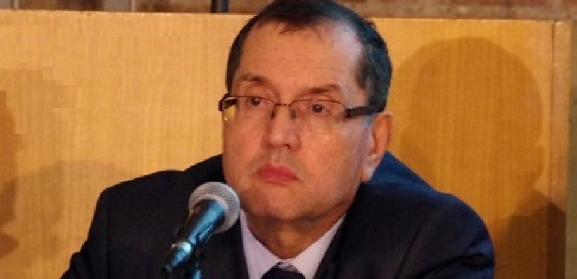 Ρόλο διαμεσολαβητή αναλαμβάνει ο Αλγερινός υπουργός στις συζητήσεις για την πετρελαιοπαραγωγή