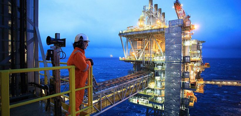 Σε χαμηλό 25 ετών η μετοχή της BP