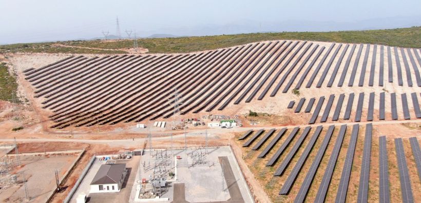 Η TotalEnergies θέτει σε λειτουργία φωτοβολταϊκό των 70 MW στην Πελοπόννησο - Αναπτύσσει δυναμική για 1 GW ανανεώσιμης ενέργειας στην Ελλάδα