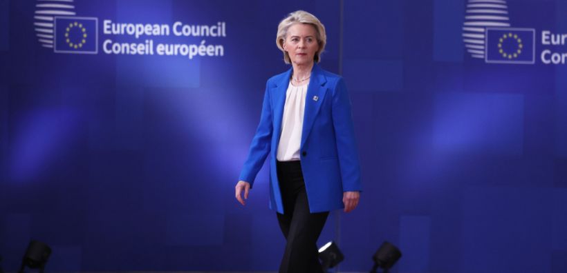 Λάιεν: ΑΠΕ και νέα δίκτυα θα μειώσουν τις τιμές ενέργειας στην Ευρώπη