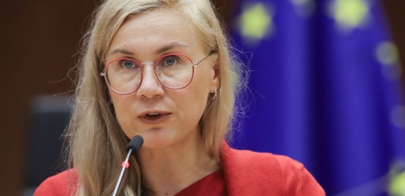 Σίμσον: Χρειαζόμαστε έκτακτα μέτρα για την προστασία καταναλωτών και επιχειρήσεων - Σε εξέλιξη δομικές αλλαγές στην αγορά ηλεκτρισμού