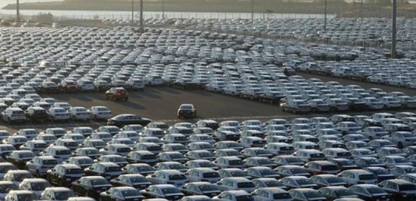 Η ΕΕ θα μειώσει ελαφρώς τους νέους δασμούς στα ηλεκτρικά αυτοκίνητα που εισάγονται από την Κίνα
