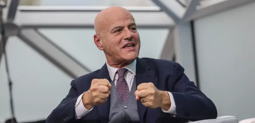 Descalzi (Eni): Οι περικοπές του ΟΠΕΚ "φρενάρουν" τις επενδύσεις στην παραγωγή