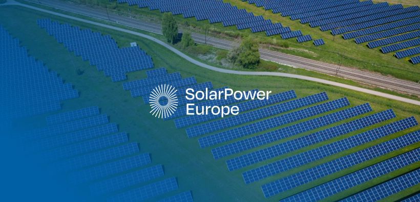 SolarPower Europe: Φωτοβολταϊκά και αποθήκευση μπορούν να ρίξουν στο μισό το κόστος συστήματος ως το 2030